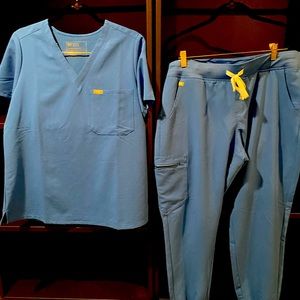 Figs Ceil Blue L Catarina and XL Zamora Joggers